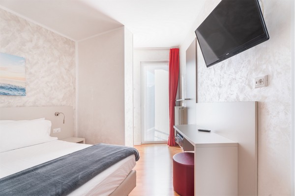 Hotel Angelini a pochi passi dal lago di Garda, accoglienza e comfort per il tuo soggiorno