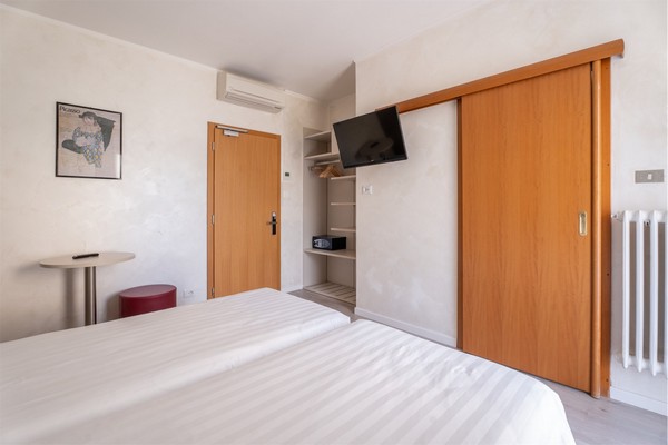 Hotel Angelini a pochi passi dal lago di Garda, accoglienza e comfort per il tuo soggiorno