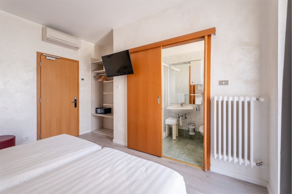 Hotel Angelini a pochi passi dal lago di Garda, accoglienza e comfort per il tuo soggiorno