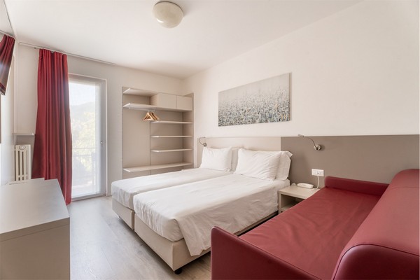 Hotel Angelini a pochi passi dal lago di Garda, accoglienza e comfort per il tuo soggiorno