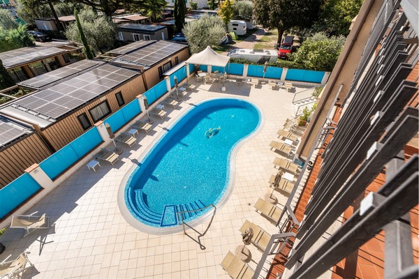 Hotel Angelini a pochi passi dal lago di Garda, accoglienza e comfort per il tuo soggiorno