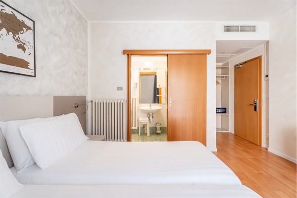 Hotel Angelini a pochi passi dal lago di Garda, accoglienza e comfort per il tuo soggiorno